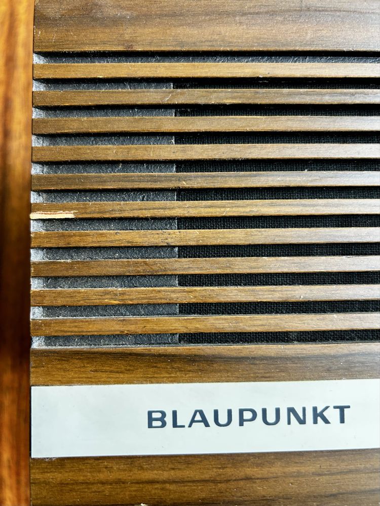 Rádio Blaupunkt, modelo OSTIA