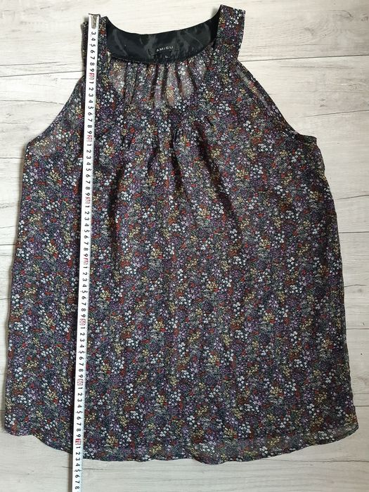 Bluzeczka w drobne kwiatki