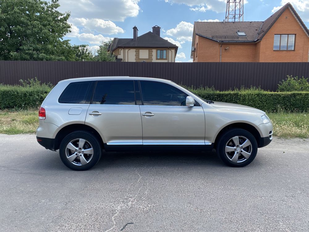 Офіційний ! Volkswagen Touareg 4х4 3.2v6 ріний пробіг 170тис км