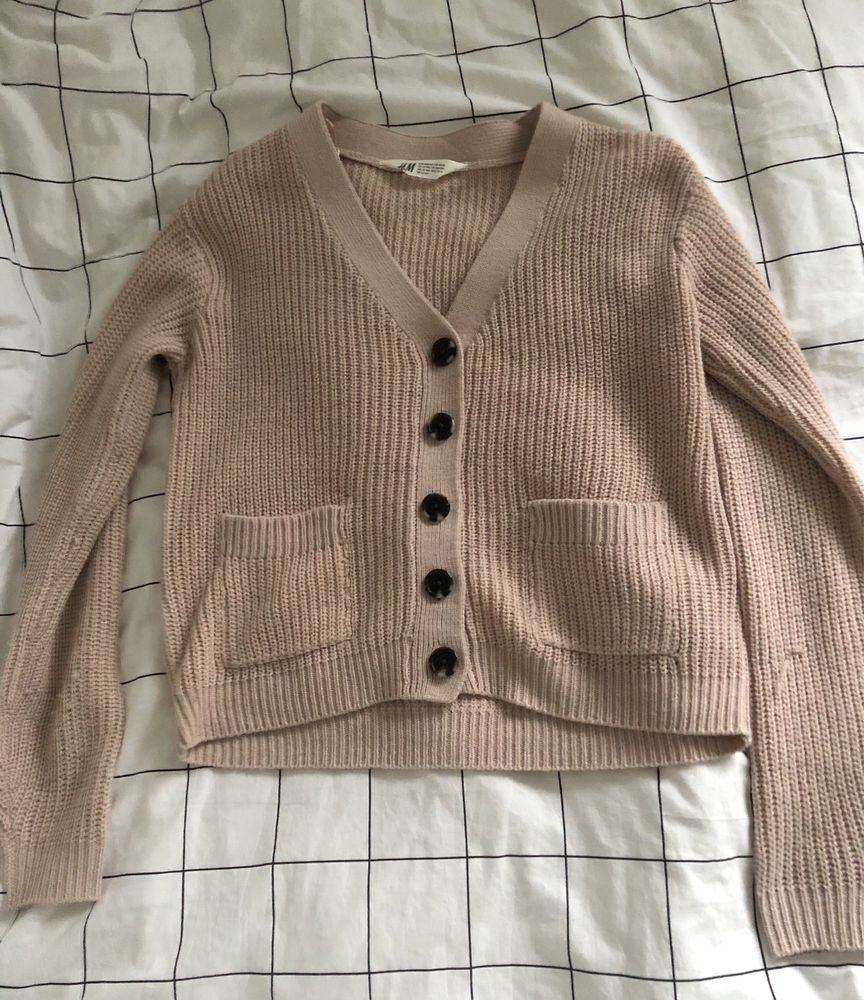 Sweter cardigan różowy w prążki