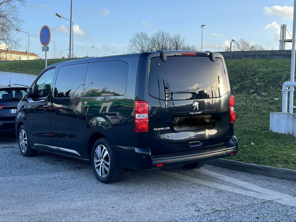 Peugeout Traveler
