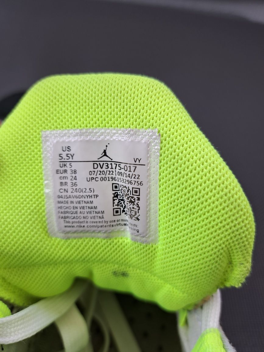 Buty  Jordan r38