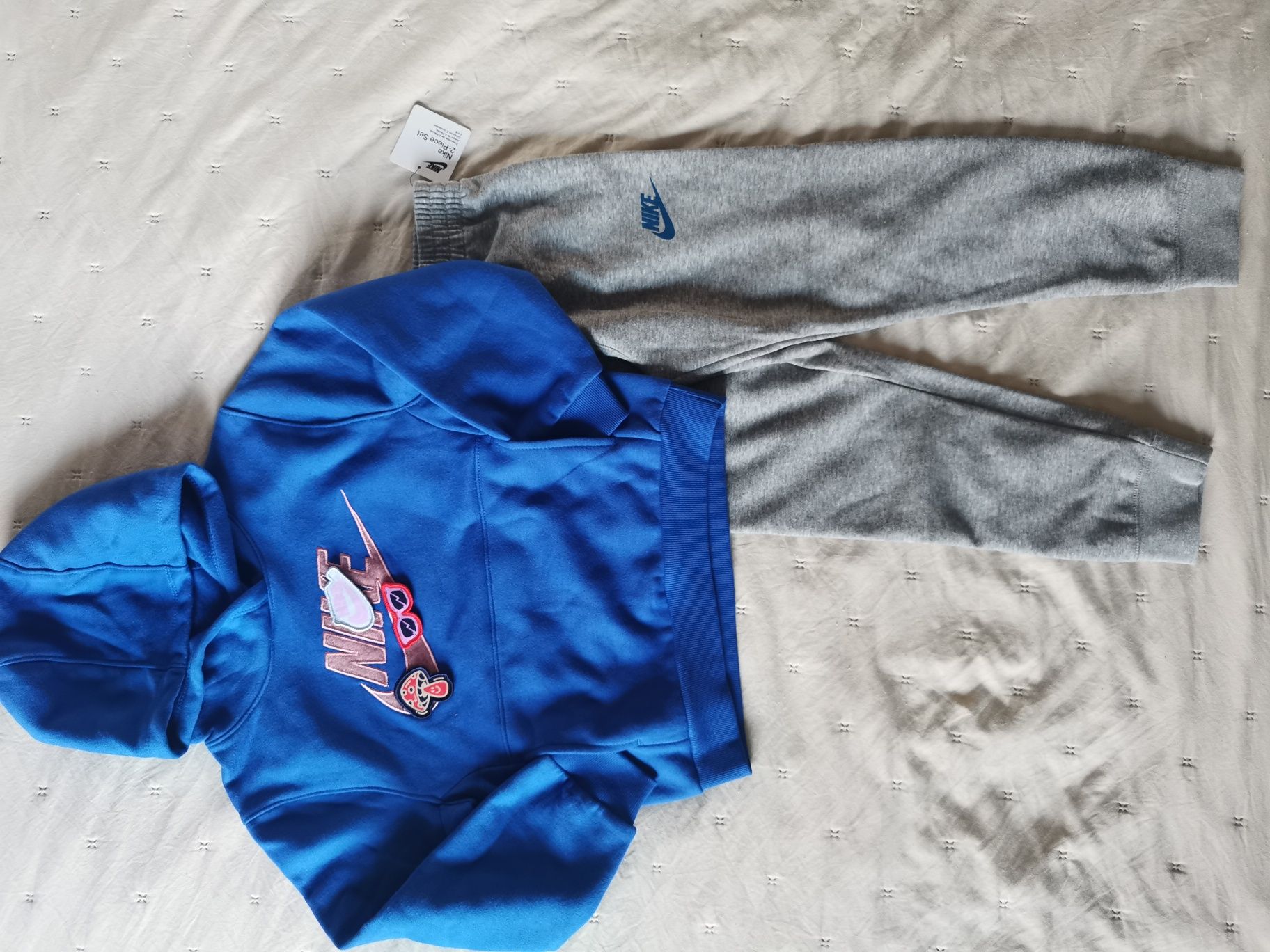 Nowe dresy z bluzą nike 116