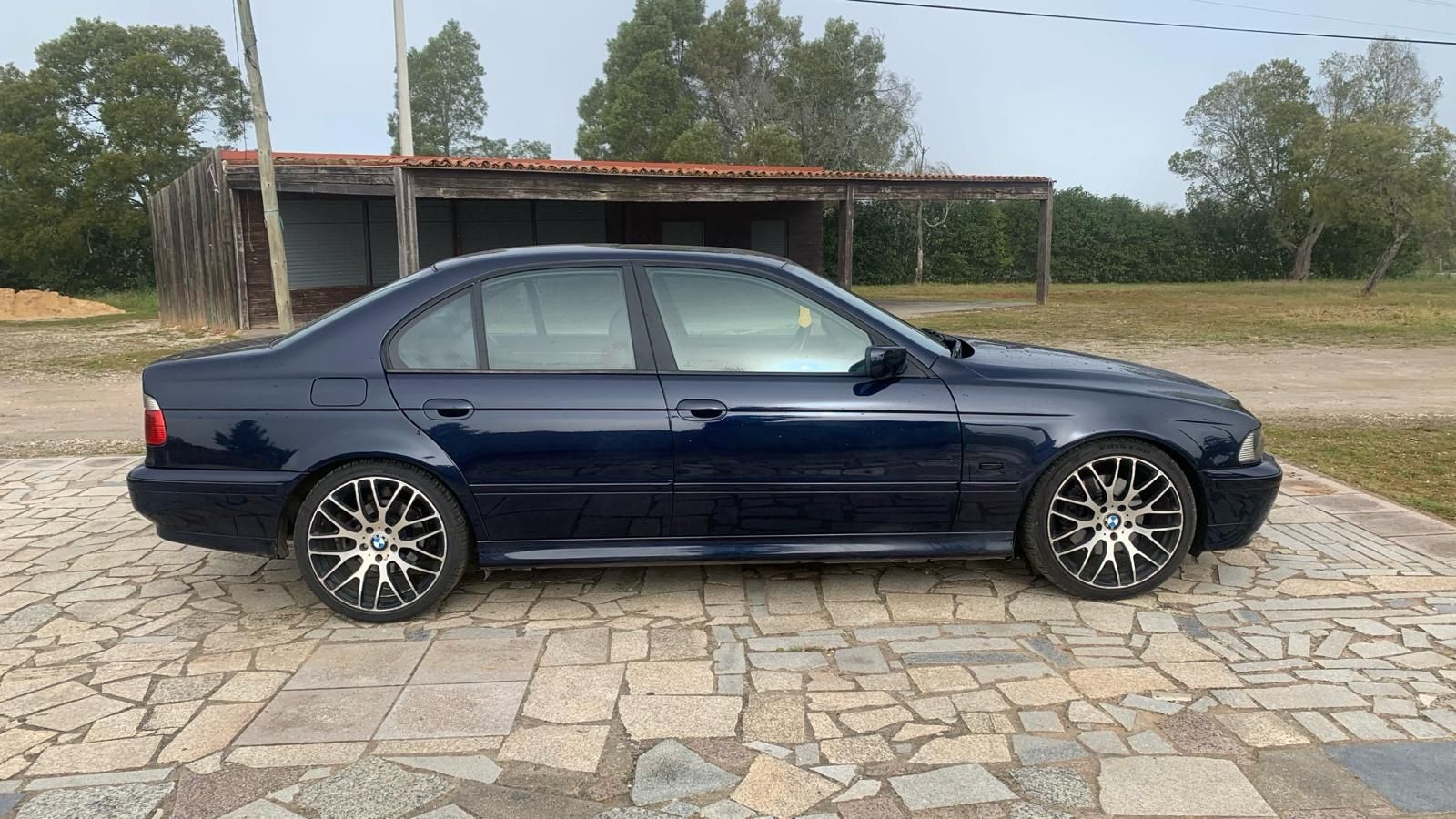BMW  e39  530d 2001