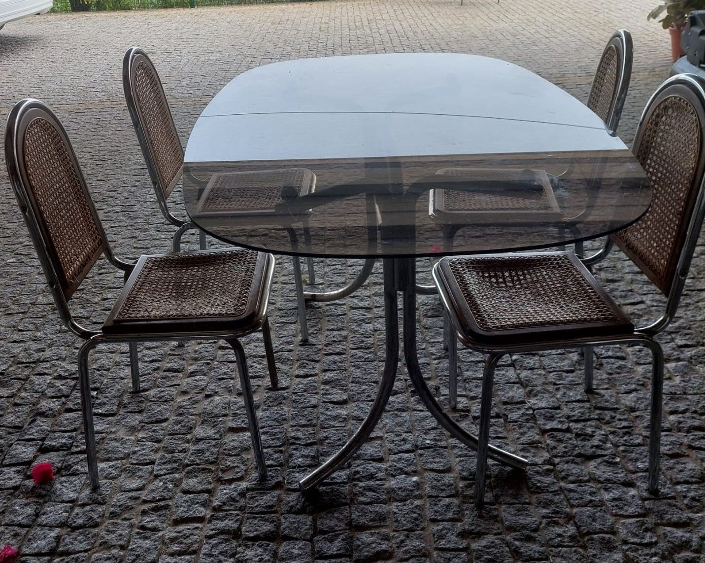 Mesa vidro com 4 cadeiras