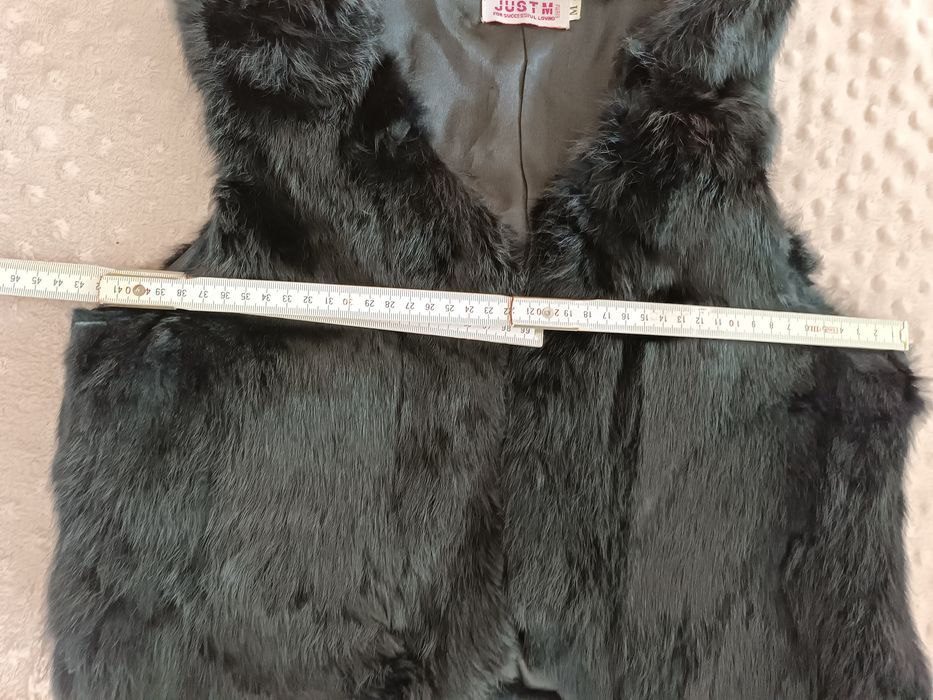 Kamizelka naturalne futro czarny królik