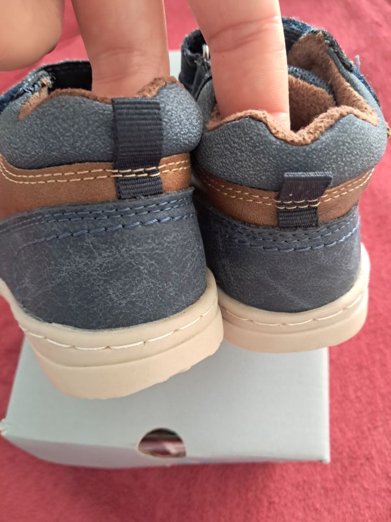 Buty chłopięce r.21 jesień/ zima