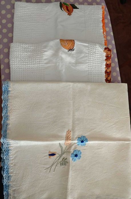 Conjunto de 3 panos para a loiça e 5 naprons