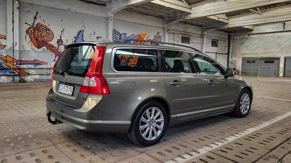 Volvo V70 2011 r.  Super stan bezwypadkowy