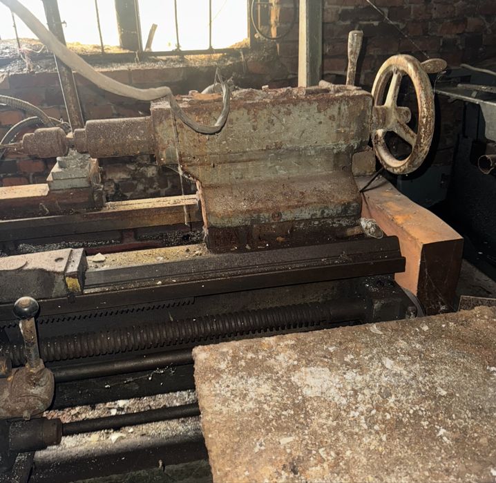 Токарный станок 16к20 красный пролетарий