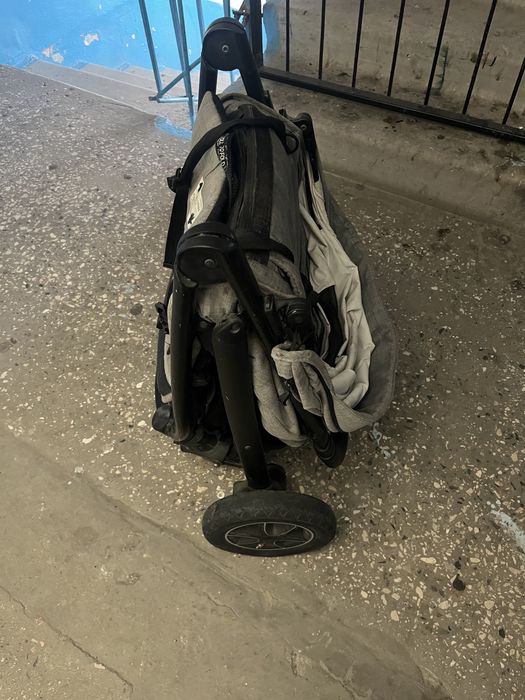 Продам детскую коляску