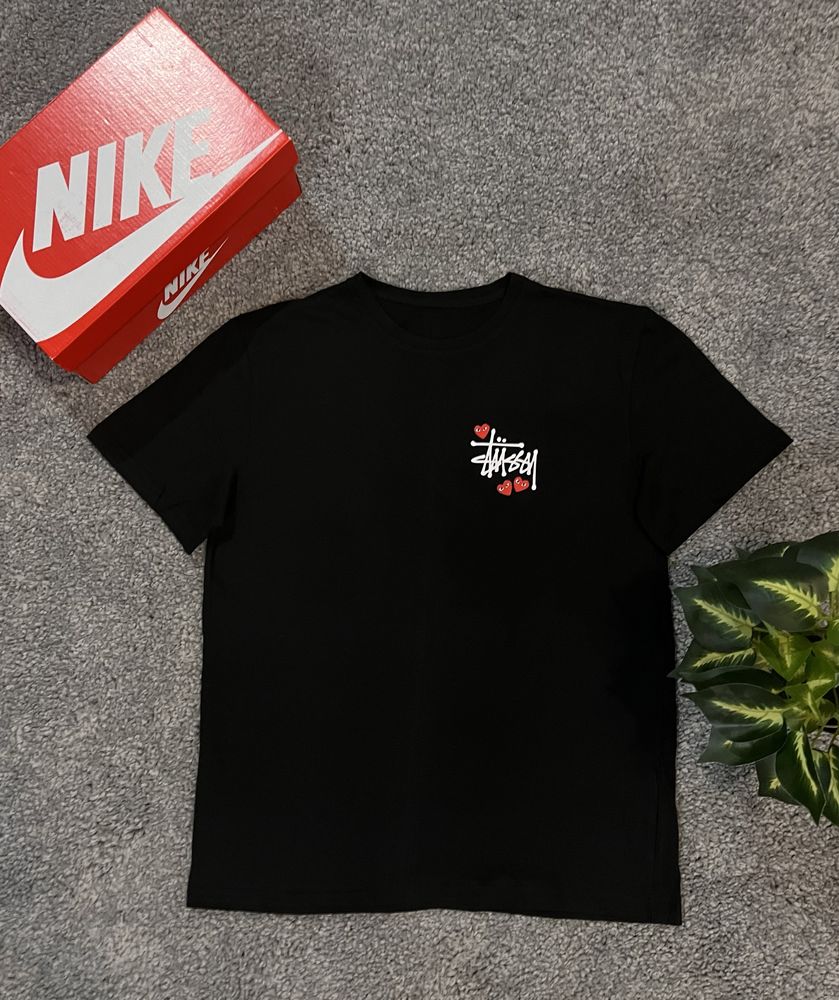 Футболка Stussy чорна з сердечками / Футболка Стуси / Стусі футболка