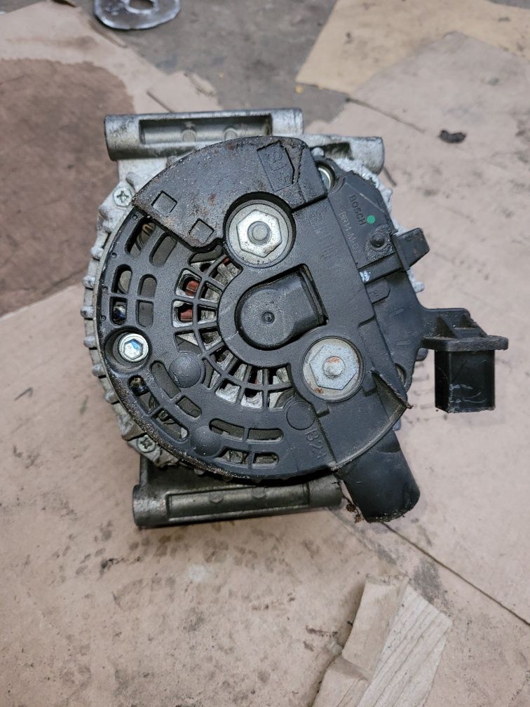 Alternator Mercedes W211 2,7 cdi 2,2 CDI