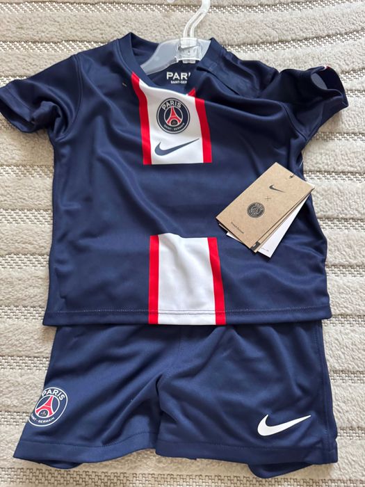Komplet piłkarski Nike PSG  rozmiar XS (80–86 cm)