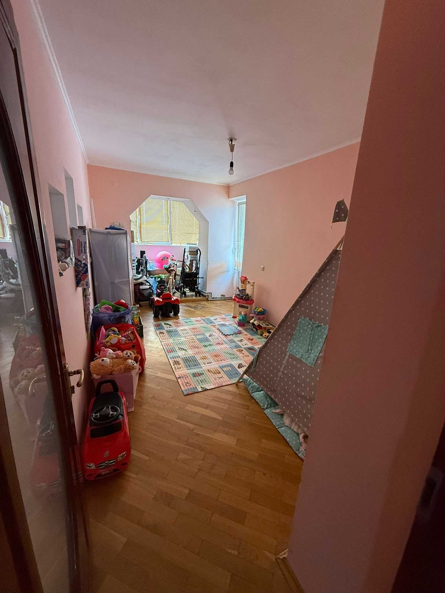 Продма 3 кімнатну квартиру місто Долина Центр біля будинку техніки