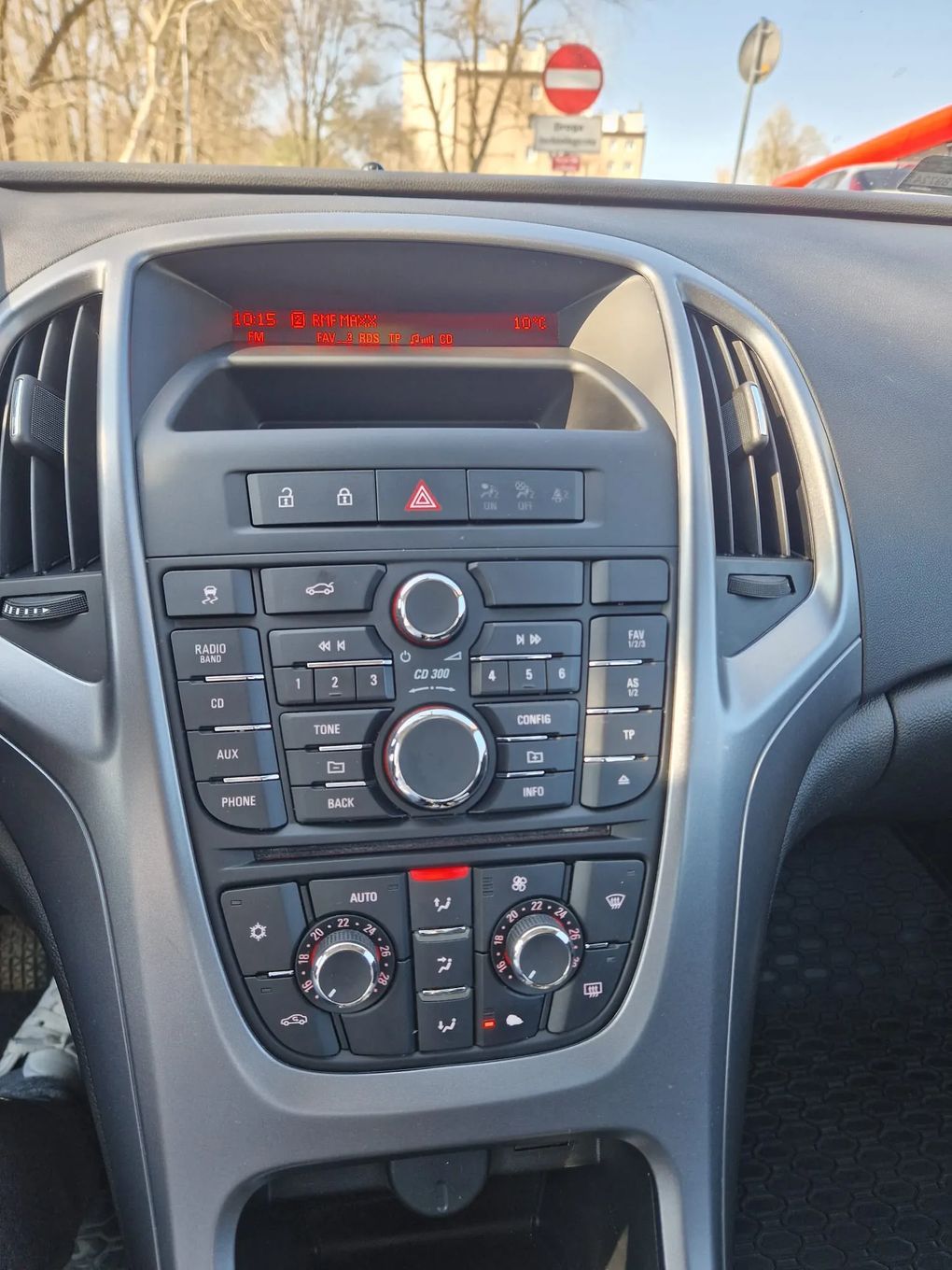 Opel Astra Opel Astra J Sedan – 1.4 Turbo Benzyna 140KM – 2015 – 109 000 km