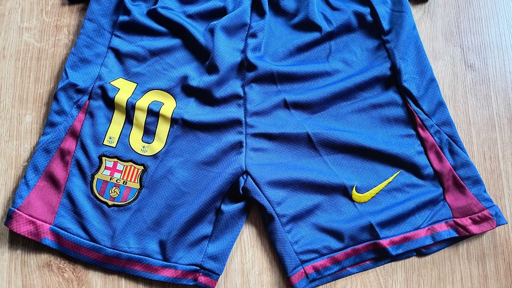Nowy komplet dziecięcy FC Barcelona Lamine Yamal roz. 145-156cm
