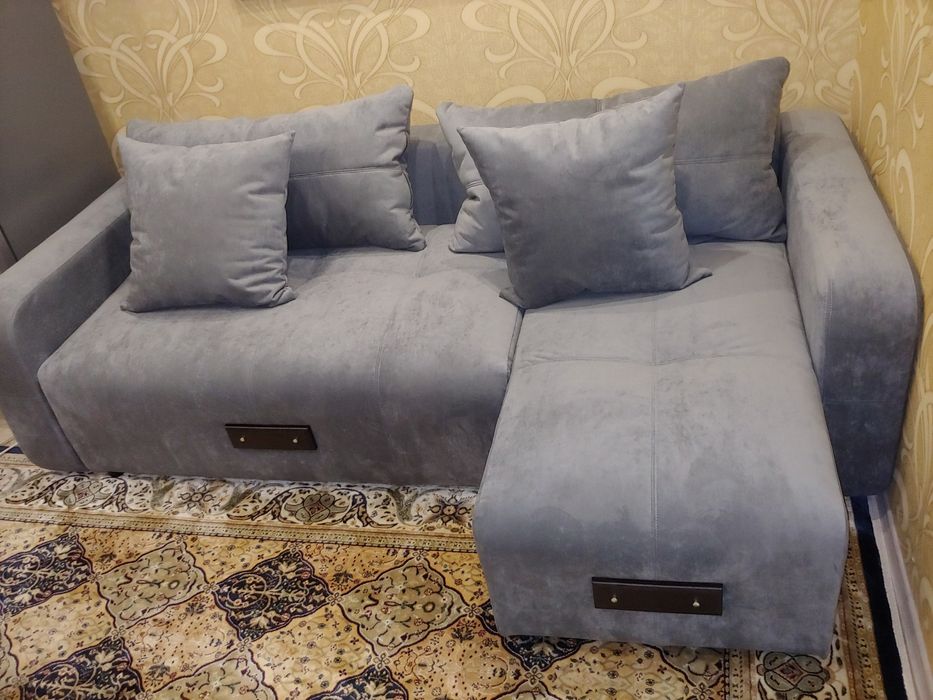 Перетяжка та ремонт м´яких  меблів