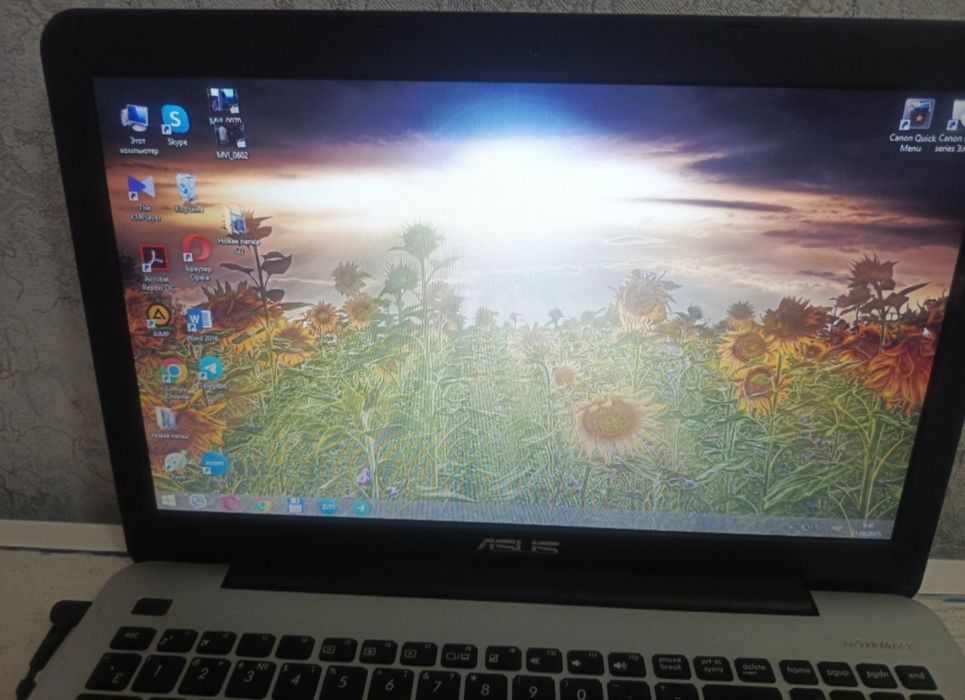 Ігровий ноутбук asus x555l intel core i5-5200u 8 ram 240 ssd nvidia