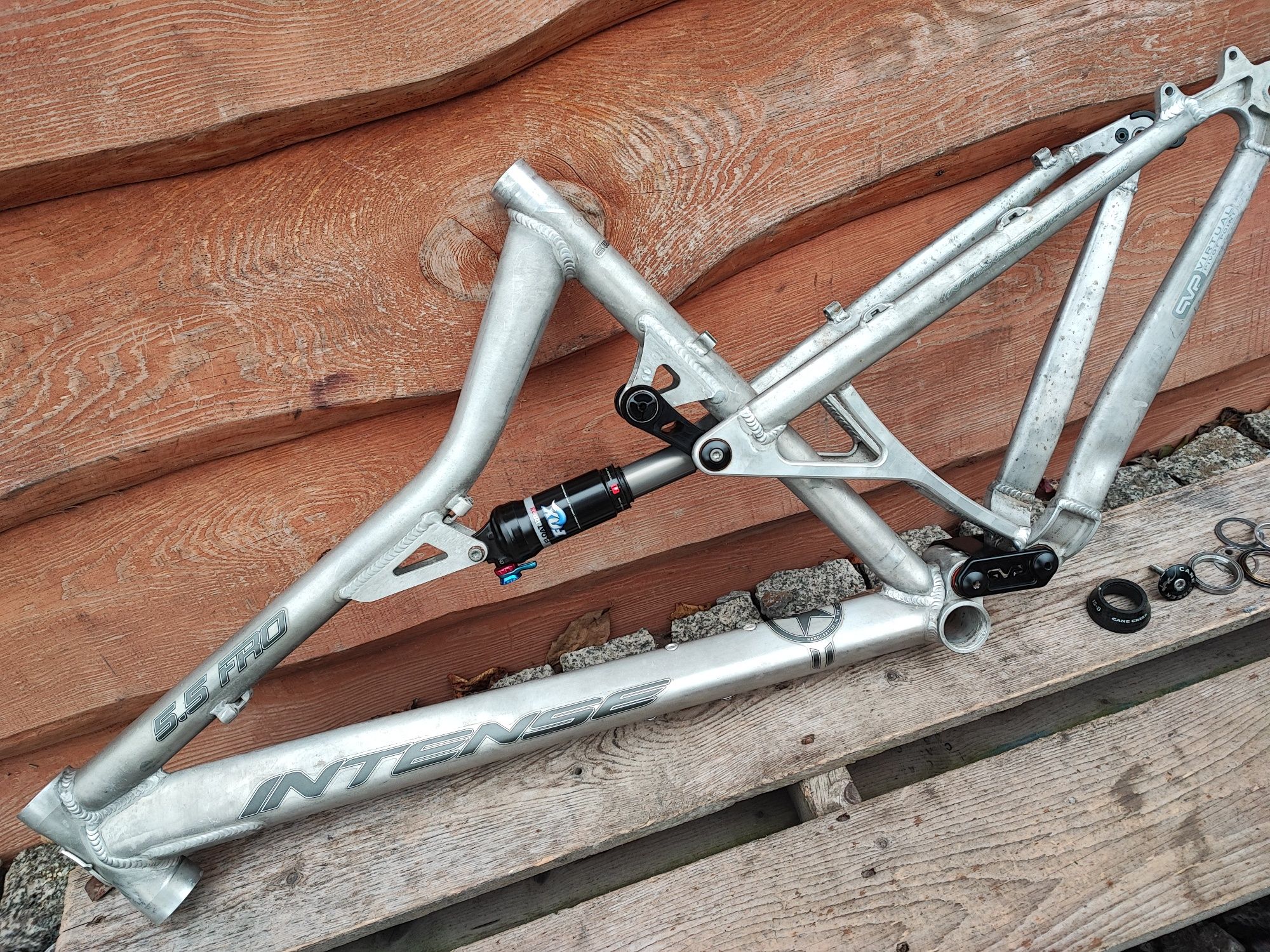 Rama rowerowa full Intense 5.5 FRO Aluś Easton 26" retro mtb Fox