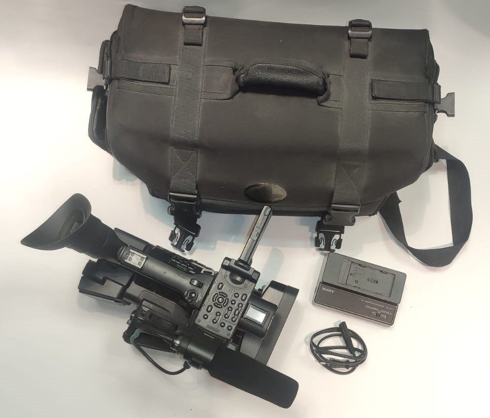Відеокамера Sony HXR-NX5M
