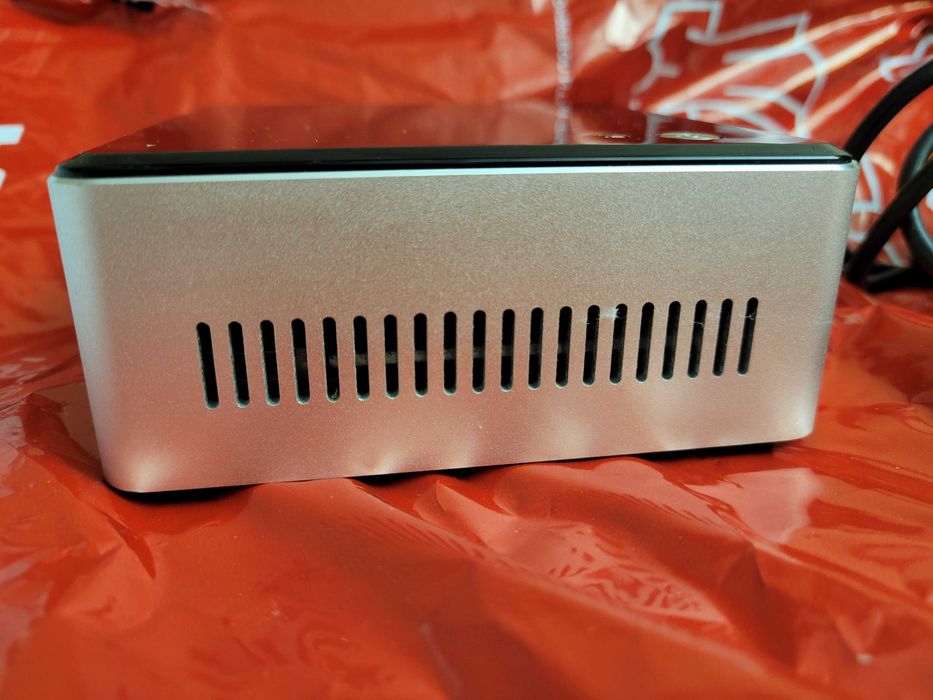 Intel NUC і5-5250U 8Gb 128Gb SSD WiFi BT HDMI компьютер мини неттоп