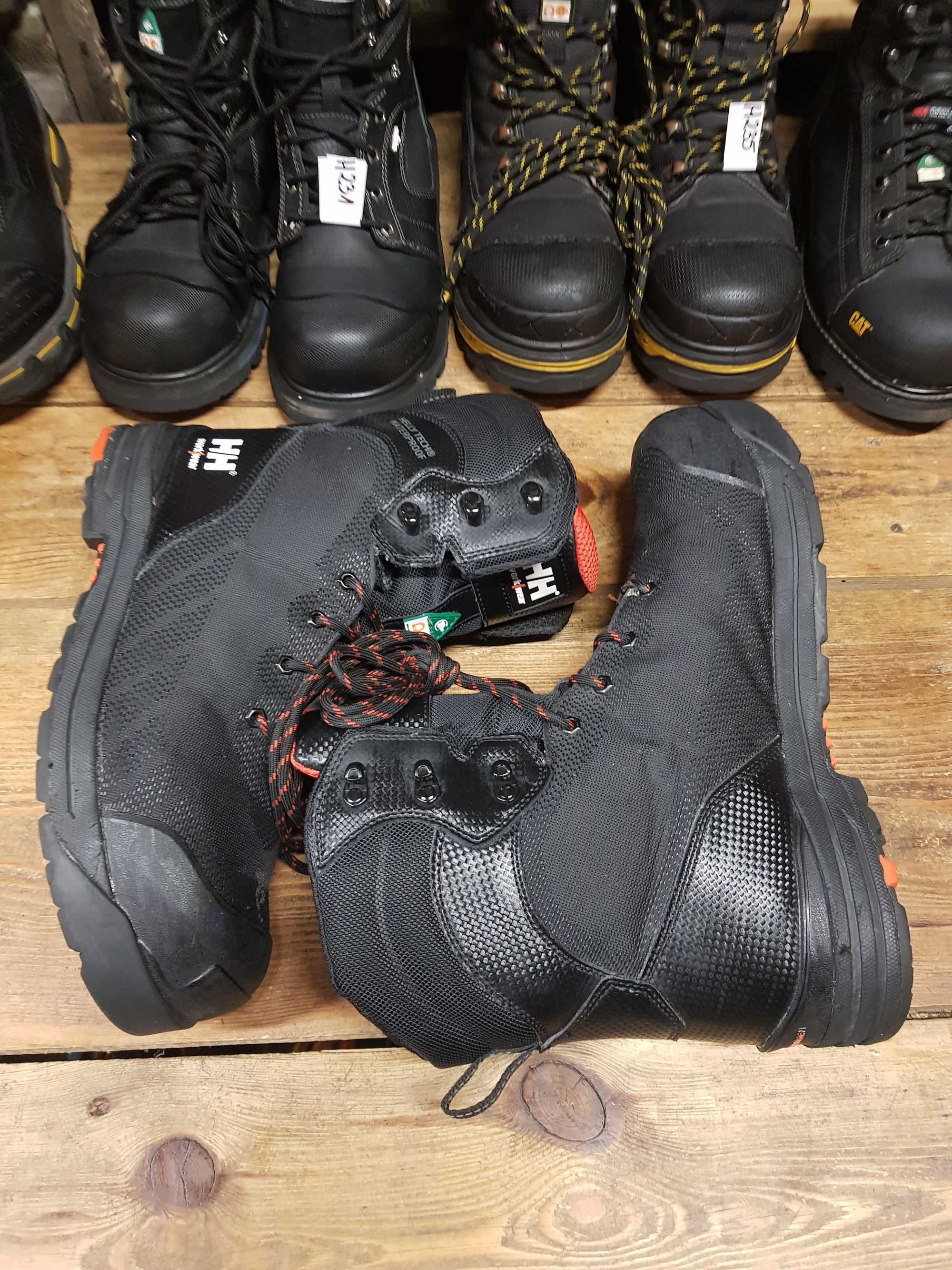 Buty robocze HELLY HANSEN rozm 46 wkł 31 cm S3
