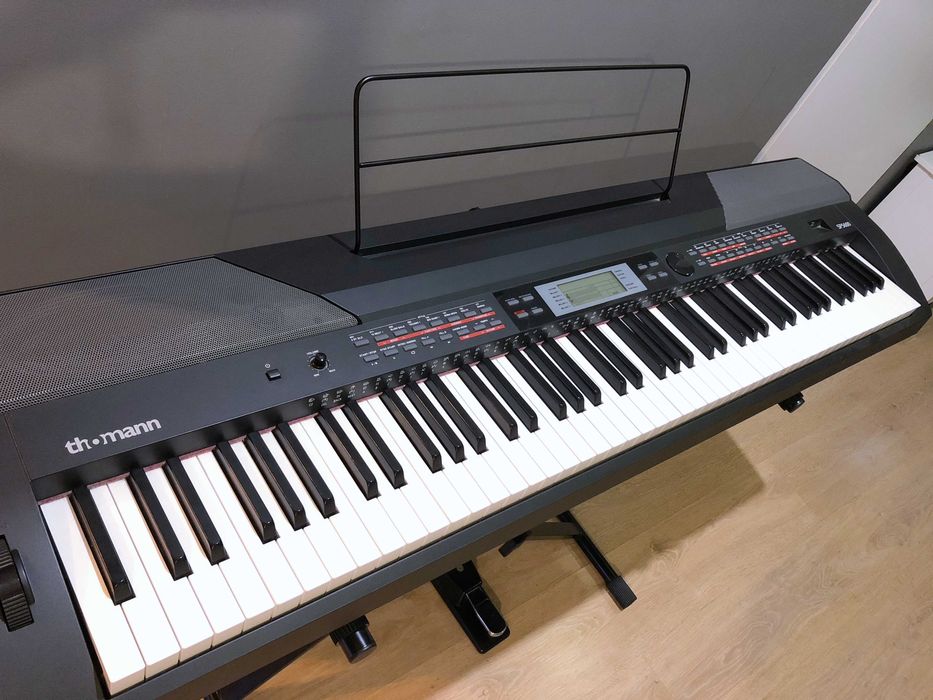 Piano Thomann SP 5600 com Cover e Stand! - COMO NOVO! (Lisboa)