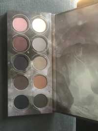 Paleta cieni Zoeva Smokey eyes