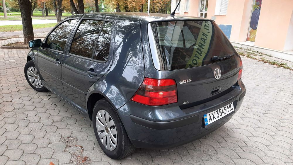 Volkswagen Golf 2001 р