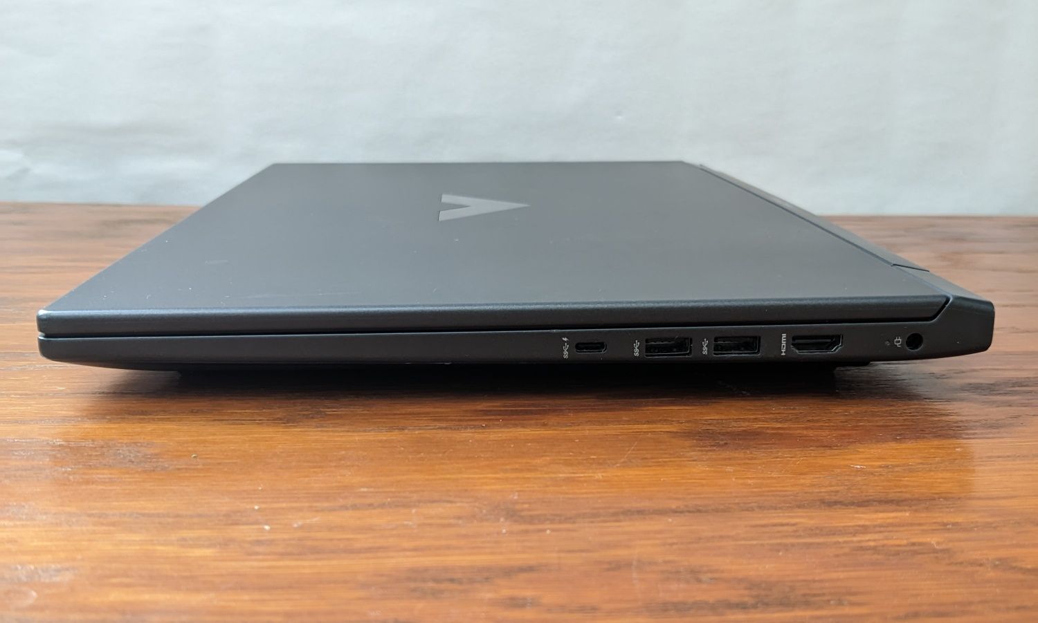 HP Victus 16 rtx4050 7840hs 16ram 1Tb