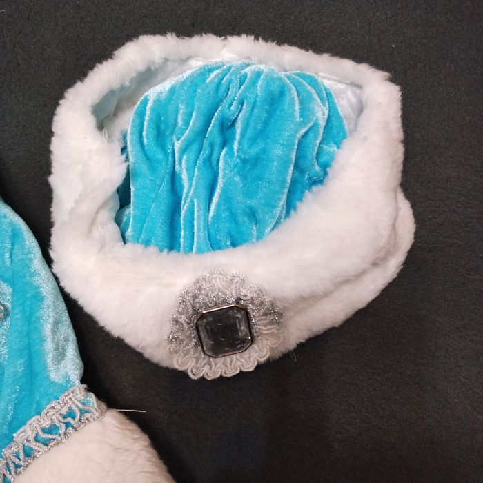 Пальто женское новогоднее