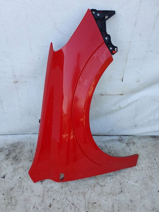 błotnik prawy Opel Astra H z547