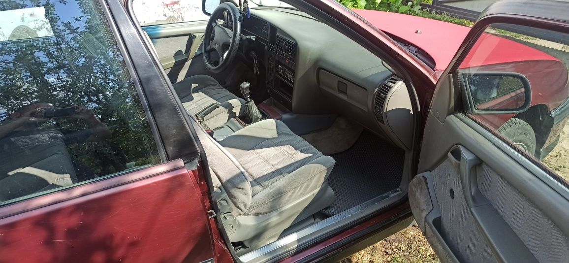 Opel Omega A 2.0