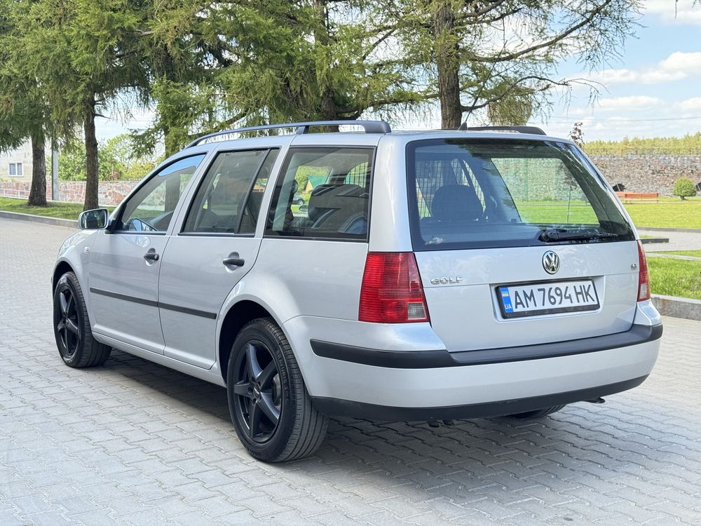 VW Golf 4 2006 року 1.6 бенз MPI АВТОМАТ З Німеччини