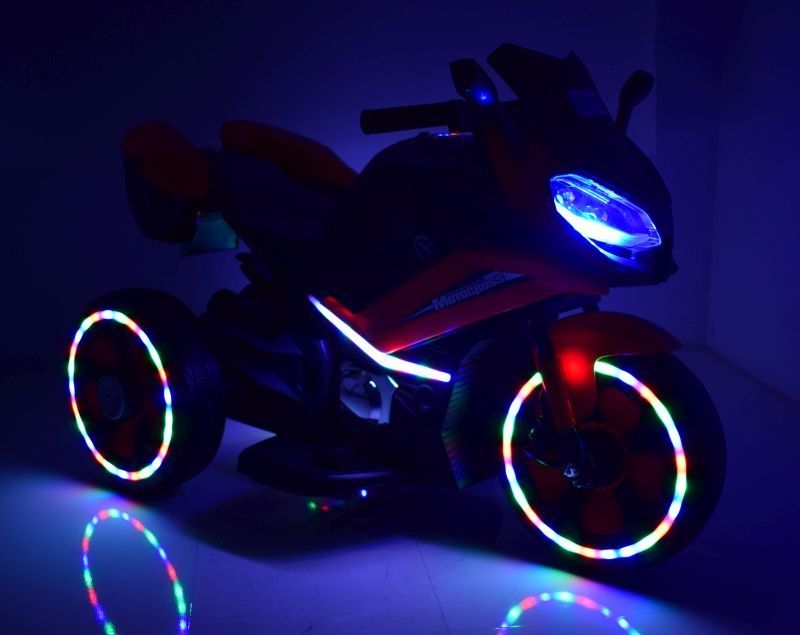 Motor led pojazd muzyka na akumulator 12v motorek dwa silniki ścigacz