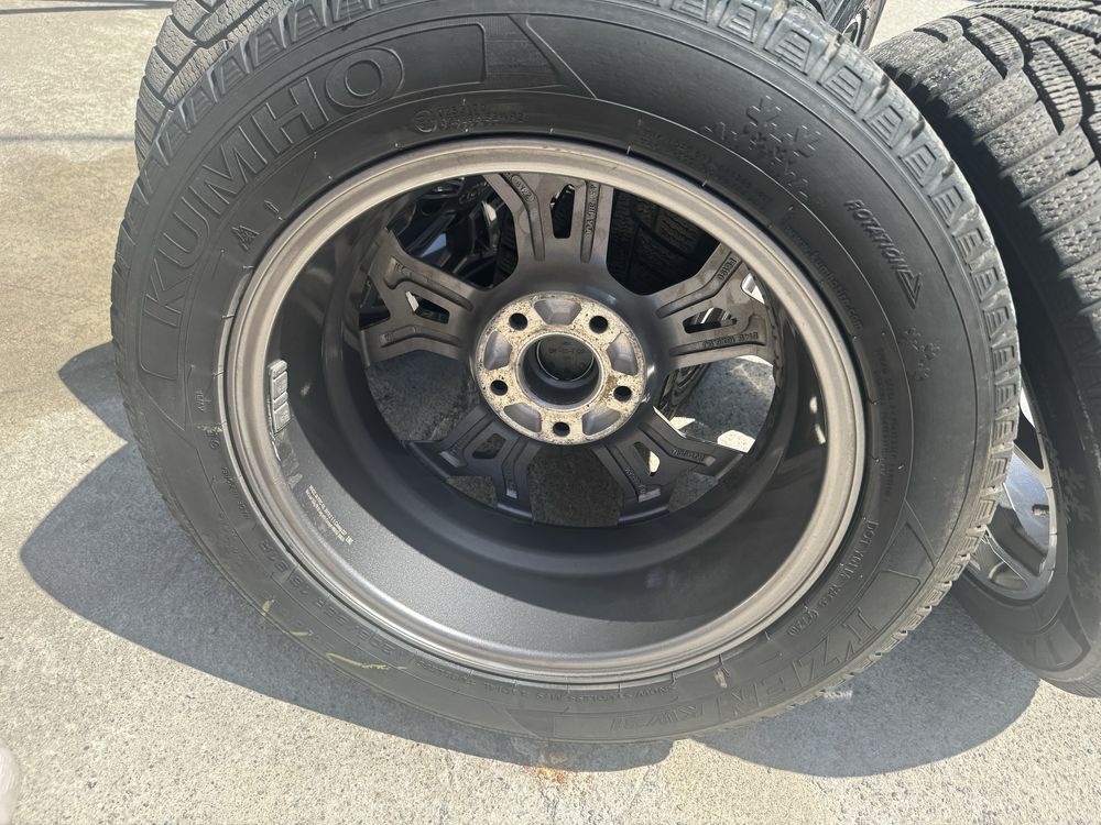 Диски з датчиками і зимовою резиною R16 205 55