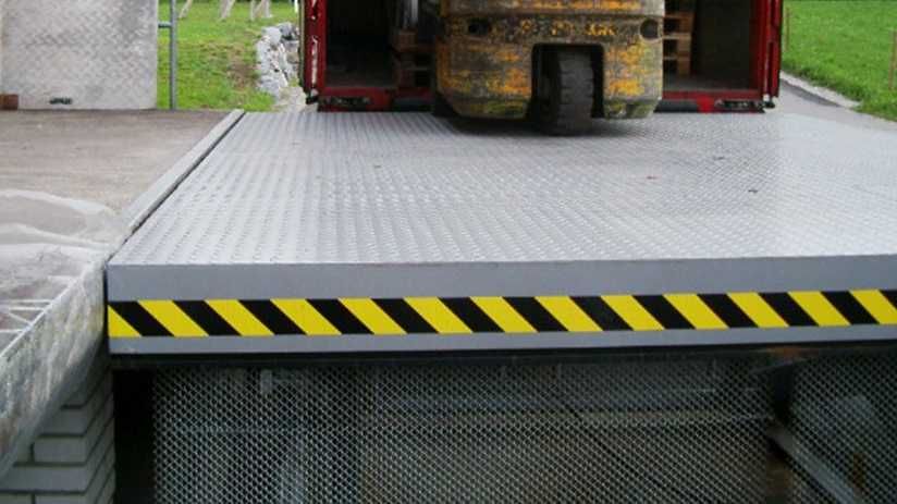 Будівельні люльки(6м; 4м; 2м) Вантажні підйомники. Оренда. Продаж.