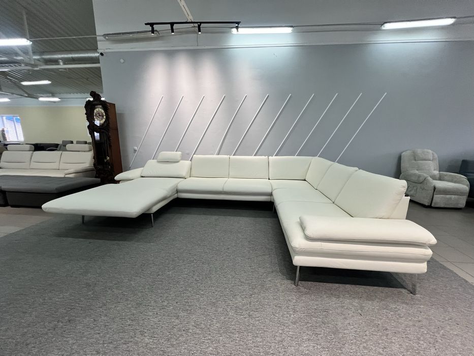 Великий шкіряний диван реклайнер білий Виставковий
