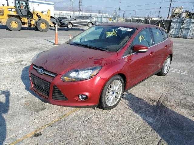 Ford Focus Titanium 2014 ]