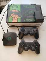 Konsola retro +  2 pady  TV Gra