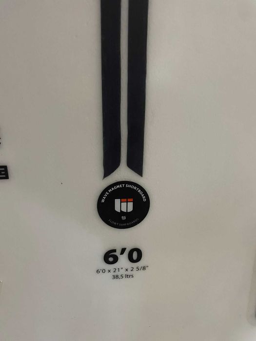 Surfboard - Flowt 6'0 38.5 Litros - Epoxy