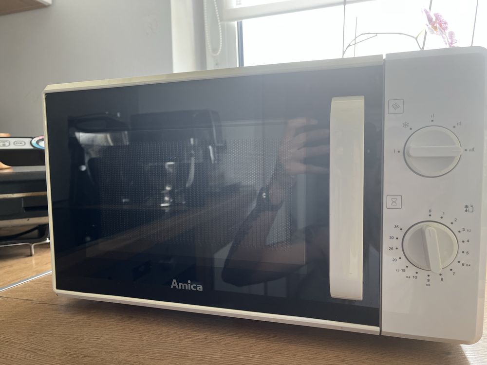Mikrofalówka Amica AMMF20M1W
