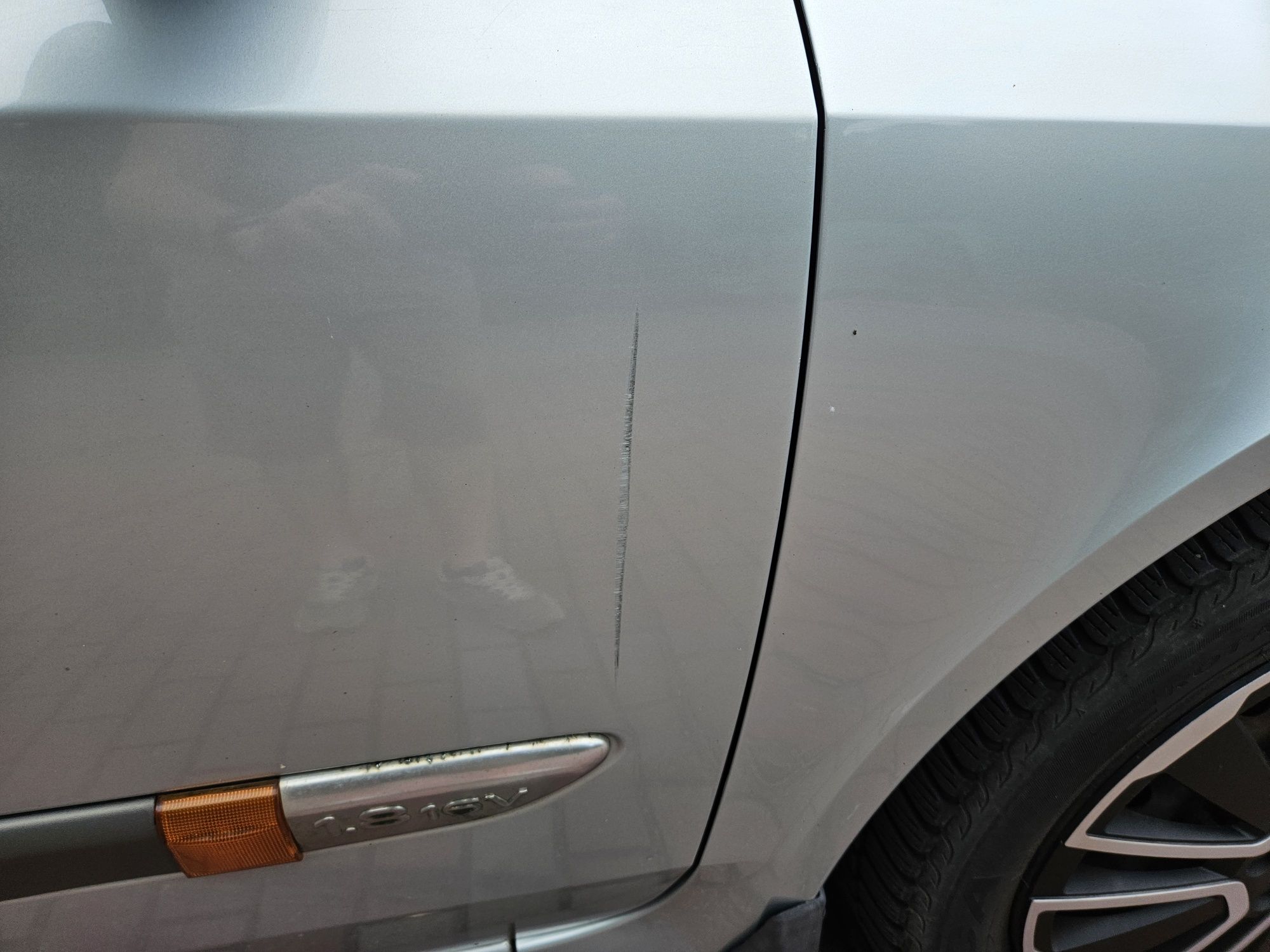 Renault Laguna 2 1.8 B +G 2001