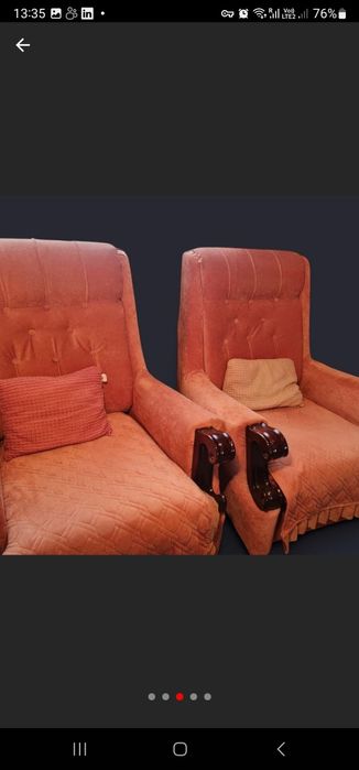 Теракотові крісла