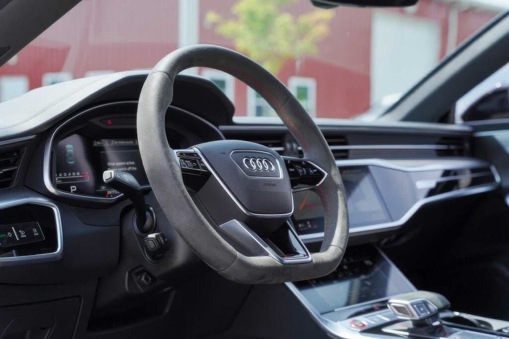 Audi RS7 quattro      2022
