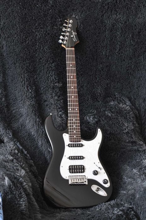 Gitara elektryczna SWING - stratocaster, czarna jak smoła :) Układ HSS