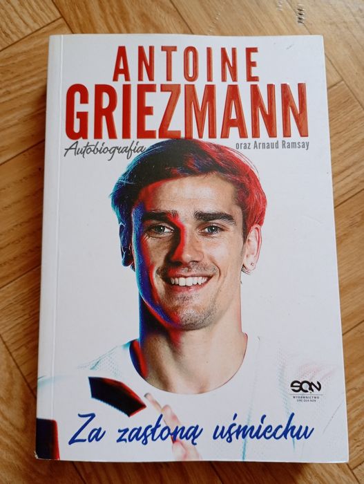 ,,Za zasłoną uśmiechu- autobiografia"