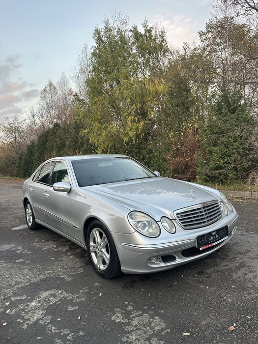 Продам мерс 211 2006 р 2.2 дизель автомат НЕРОЗМИТНЕНА