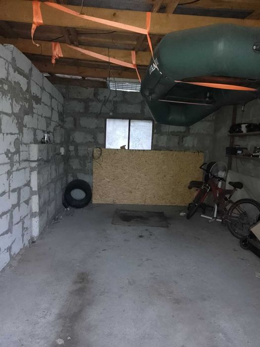 Здаю  гараж на Вітряних горах .